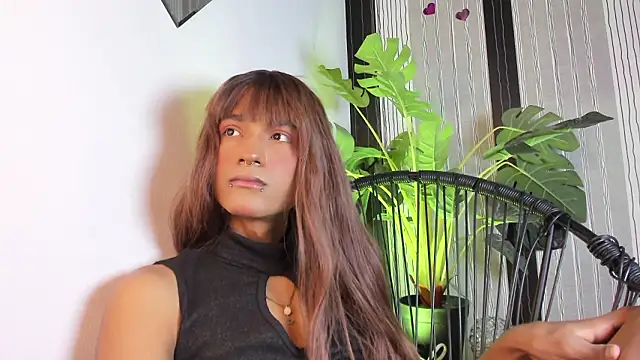 Snapshot of tiffanyy_777 chatting on 03-10-26, 04:06 tiffanyy 777 online show from 03-10-26, 04:06