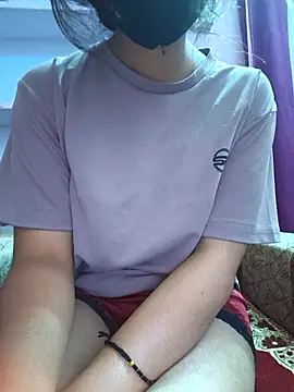 Snapshot of kinsu4763 chatting on 02-14-26, 05:59 kinsu4763 online show from 02-14-26, 05:59