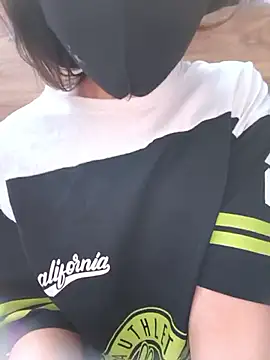 Snapshot of kinsu4763 chatting on 03-31-26, 05:46 kinsu4763 online show from 03-31-26, 05:46