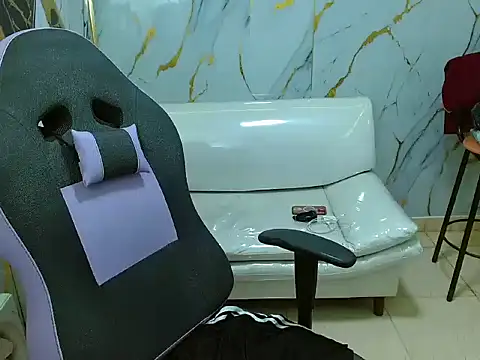 Boy tatto77 online show from 03-14-26, 12:32