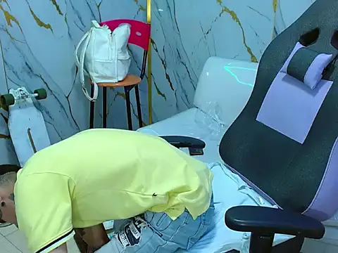 Boy tatto77 online show from 04-16-26, 11:55