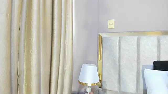 GahiaBelucci online show from 06-11-26, 06:17