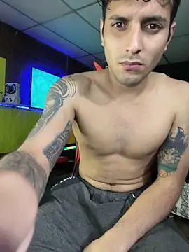 Snapshot of JustynAle2025 chatting on 02-12-26, 04:02 JustynAle2025 online show from 02-12-26, 04:02