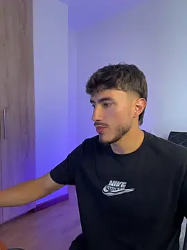 Snapshot of LIAM_COLT chatting on 03-19-26, 07:18 LIAM COLT online show from 03-19-26, 07:18