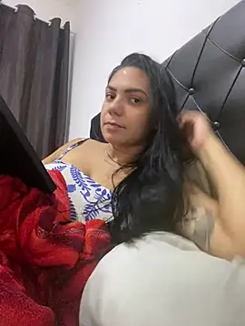 Nini  online show from 02-14-26, 06:37