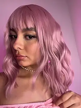 Snapshot of Nicollewest1 chatting on 02-03-26, 11:32 Nicollewest1 online show from 02-03-26, 11:32