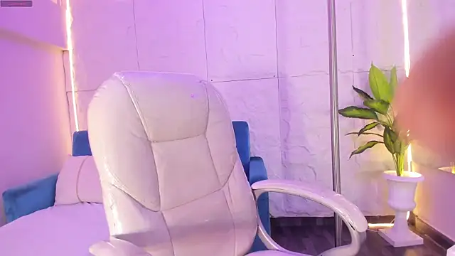 Snapshot of Mia_Ness chatting on 01-08-26, 12:07 Mia Ness online show from 01-08-26, 12:07