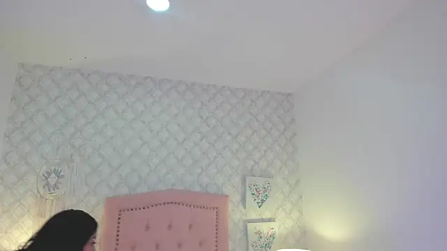 Snapshot of amber__ferrera chatting on 02-28-26, 02:40 amber ferrera online show from 02-28-26, 02:40