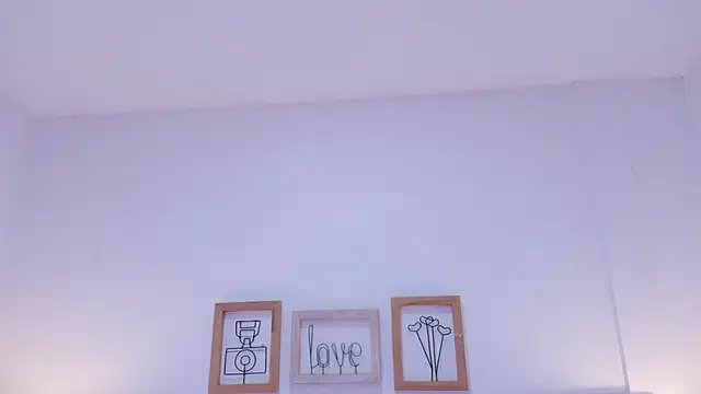 Snapshot of amber__ferrera chatting on 03-06-26, 07:43 amber ferrera online show from 03-06-26, 07:43