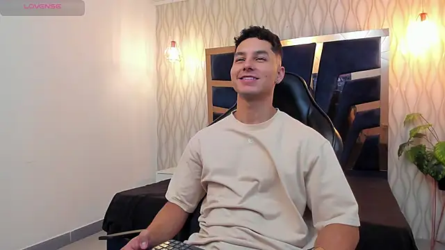 Noah Clarkk online show from 04-30-26, 05:30