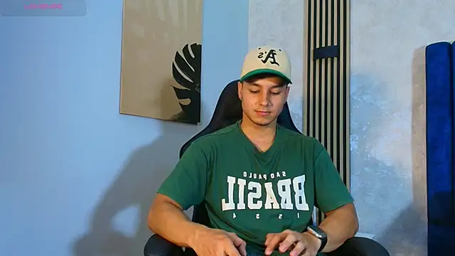 Noah Clarkk online show from 05-15-26, 05:42