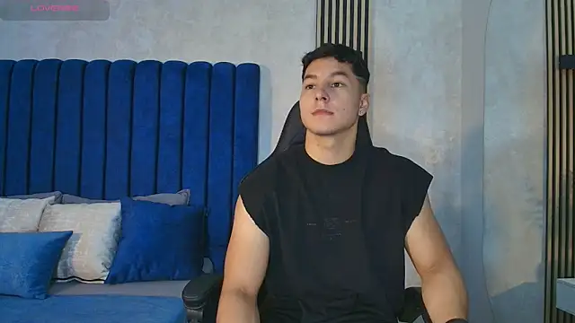 Noah Clarkk online show from 06-11-26, 05:33
