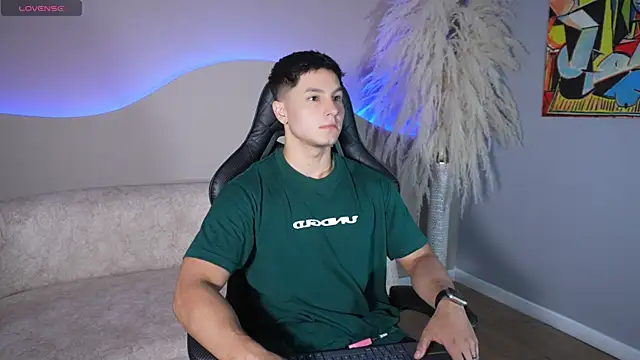 Noah Clarkk online show from 07-07-26, 05:39