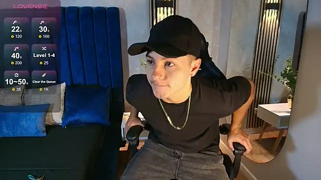 Noah Clarkk online show from 07-29-26, 05:33