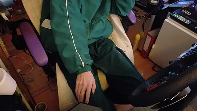 Snapshot of Gay-Versaut chatting on 02-05-26, 08:57 Gay-Versaut online show from 02-05-26, 08:57