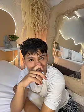 Snapshot of Thristan_Leones chatting on 03-01-26, 02:02 Thristan Leones online show from 03-01-26, 02:02