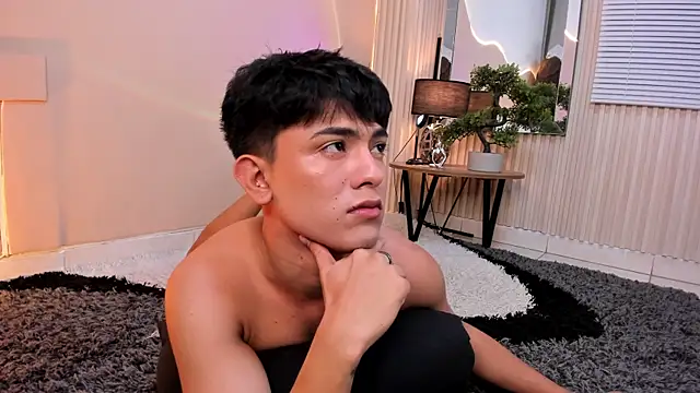 Snapshot of Thristan_Leones chatting on 03-08-26, 06:50 Thristan Leones online show from 03-08-26, 06:50