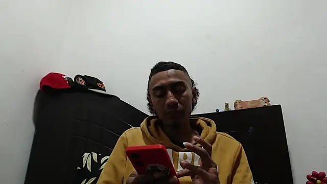 Snapshot of negrito_sexxxo chatting on 02-26-26, 12:04 negrito sexxxo online show from 02-26-26, 12:04