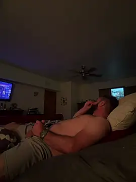 Snapshot of feralfloridacple chatting on 03-13-26, 06:31 feralfloridacple online show from 03-13-26, 06:31