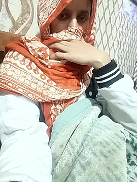 Snapshot of Eva_890 chatting on 12-20-25, 11:17 Eva 890 online show from 12-20-25, 11:17