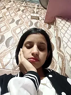 Snapshot of Eva_890 chatting on 12-21-25, 04:41 Eva 890 online show from 12-21-25, 04:41