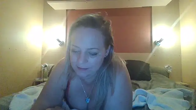 Miss-Chupagirly online show from 01-15-26, 10:24