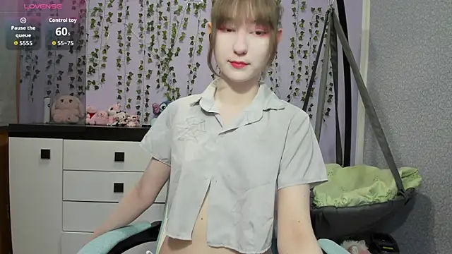 Yoonhee ki online show from 06-04-26, 02:23