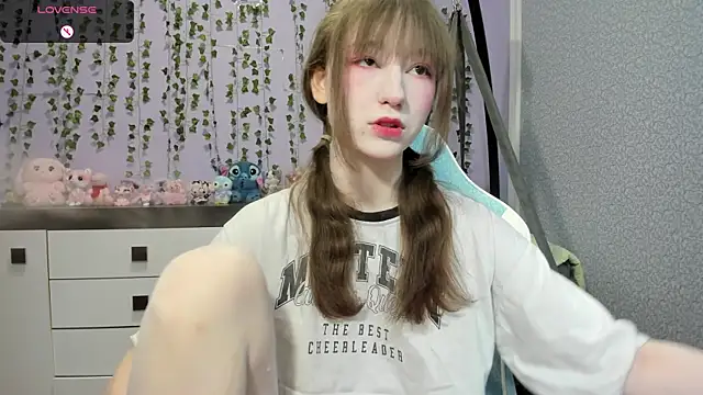 Yoonhee ki online show from 07-06-26, 02:03