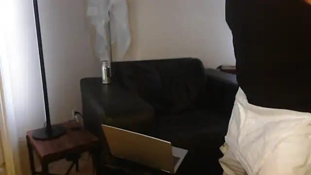 Snapshot of MISTERANDDEMI chatting on 01-14-26, 04:29 MISTERANDDEMI online show from 01-14-26, 04:29