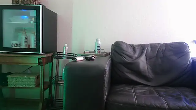 Snapshot of MISTERANDDEMI chatting on 02-08-26, 09:51 MISTERANDDEMI online show from 02-08-26, 09:51