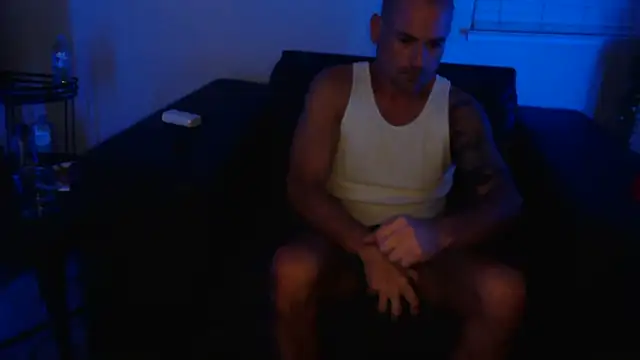 Snapshot of MISTERANDDEMI chatting on 02-12-26, 01:28 MISTERANDDEMI online show from 02-12-26, 01:28