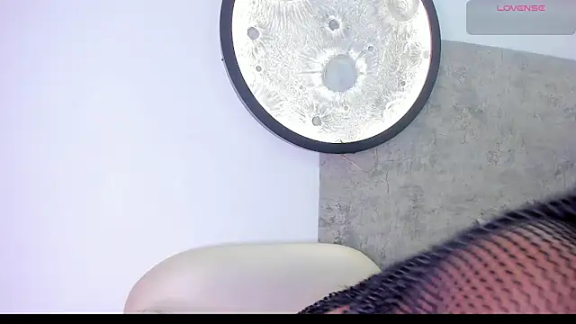 Snapshot of Harmony-01 chatting on 02-18-26, 09:33 Harmony-01 online show from 02-18-26, 09:33