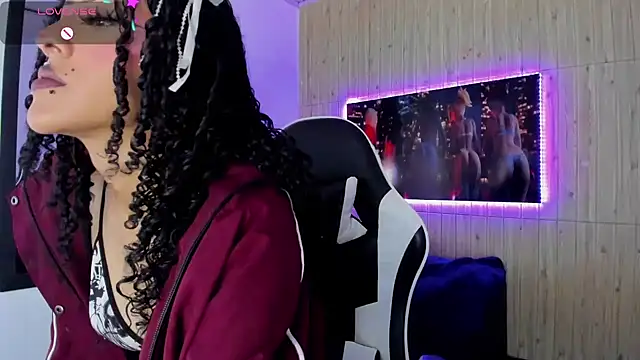 Snapshot of dolly_boob chatting on 02-04-26, 04:51 dolly boob online show from 02-04-26, 04:51