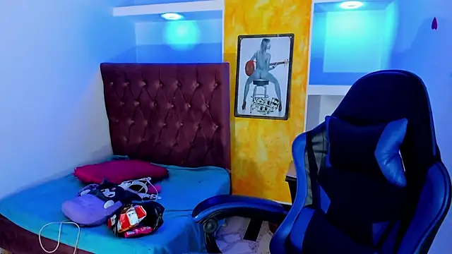 Snapshot of dolly_boob chatting on 02-21-26, 04:24 dolly boob online show from 02-21-26, 04:24