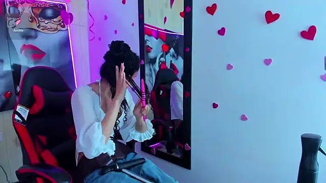 Snapshot of dolly_boob chatting on 03-14-26, 05:35 dolly boob online show from 03-14-26, 05:35