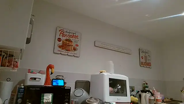 Snapshot of LilyLuck_ chatting on 03-07-26, 05:32 LilyLuck online show from 03-07-26, 05:32