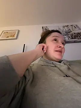 Snapshot of LilyLuck_ chatting on 03-13-26, 06:14 LilyLuck online show from 03-13-26, 06:14