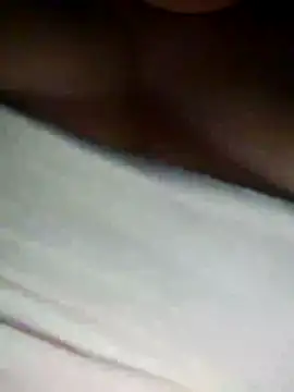 Snapshot of Lobna-66 chatting on 07-08-26, 04:28 Lobna-66 online show from 07-08-26, 04:28