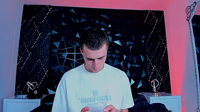 Snapshot of SpaceBoy1 chatting on 02-13-26, 09:11 SpaceBoy1 online show from 02-13-26, 09:11