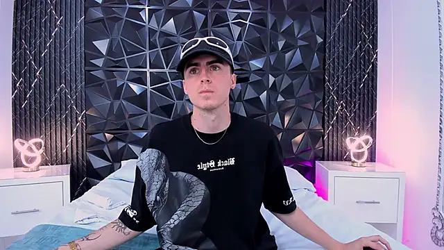 Snapshot of SpaceBoy1 chatting on 02-28-26, 08:54 SpaceBoy1 online show from 02-28-26, 08:54