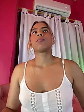 Snapshot of MiaSizzle chatting on 03-15-26, 03:29 MiaSizzle online show from 03-15-26, 03:29