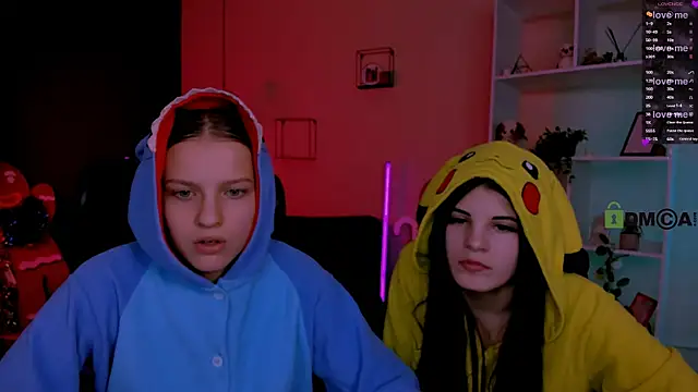 Snapshot of lizzie_boom_ chatting on 01-06-26, 08:45 lizzie boom online show from 01-06-26, 08:45