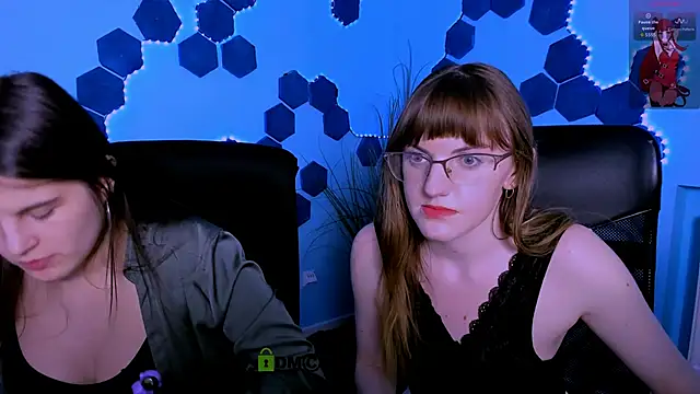 Snapshot of lizzie_boom_ chatting on 03-05-26, 12:39 lizzie boom online show from 03-05-26, 12:39