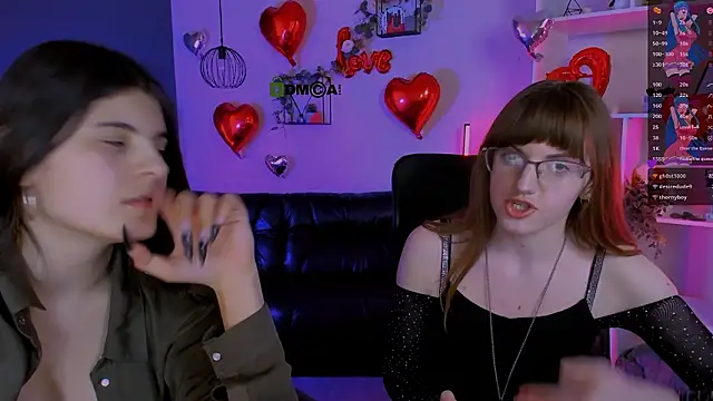 Snapshot of lizzie_boom_ chatting on 03-05-26, 10:06 lizzie boom online show from 03-05-26, 10:06