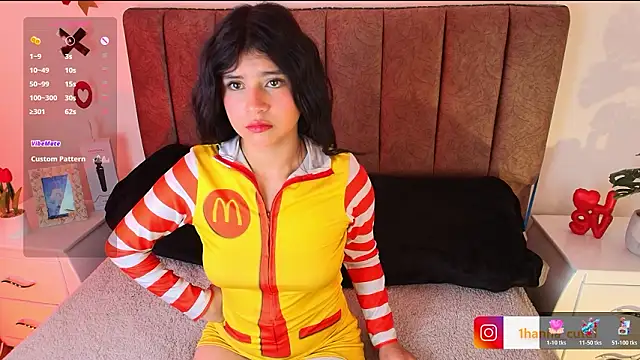 Snapshot of hannaa_cute chatting on 02-08-26, 03:04 hannaa cute online show from 02-08-26, 03:04