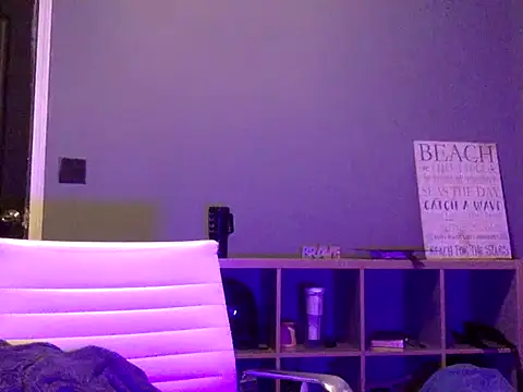 Snapshot of Cantgetenough0069 chatting on 12-22-25, 01:19 Cantgetenough0069 online show from 12-22-25, 01:19