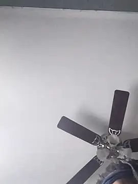 Snapshot of Cantgetenough0069 chatting on 03-05-26, 07:32 Cantgetenough0069 online show from 03-05-26, 07:32