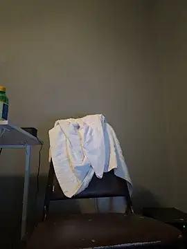 Snapshot of Cantgetenough0069 chatting on 03-16-26, 09:46 Cantgetenough0069 online show from 03-16-26, 09:46