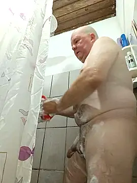 Snapshot of luis8558 chatting on 01-12-26, 10:53 luis8558 online show from 01-12-26, 10:53