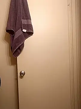 Snapshot of pinkcheetah12 chatting on 02-21-26, 04:19 pinkcheetah12 online show from 02-21-26, 04:19